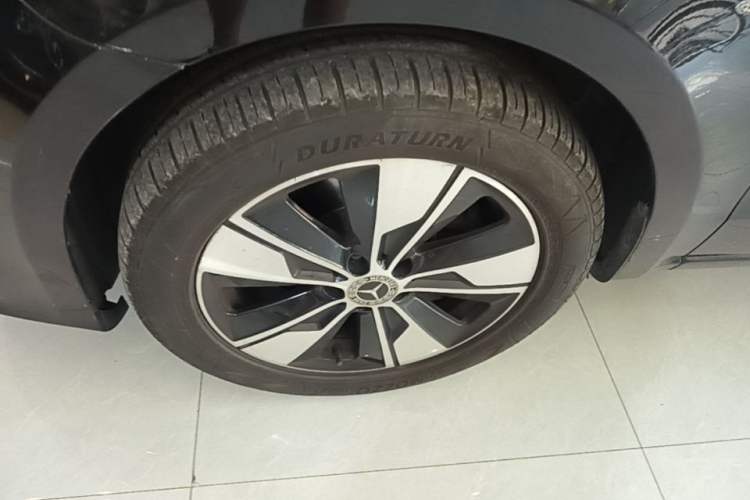 Used Mercedes-Benz Vito 2020 2.0T Business Version 7 Seats Left Front Wheel Hub