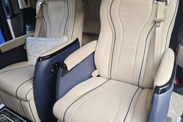 Used Mercedes-Benz Vito 2020 2.0T Business Version 7 Seats Left Rear Seat