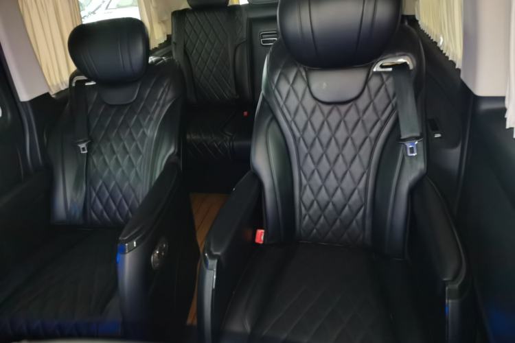Used Mercedes-Benz Vito 2020 2.0T Elite Version 7 Seats Left Rear Seat
