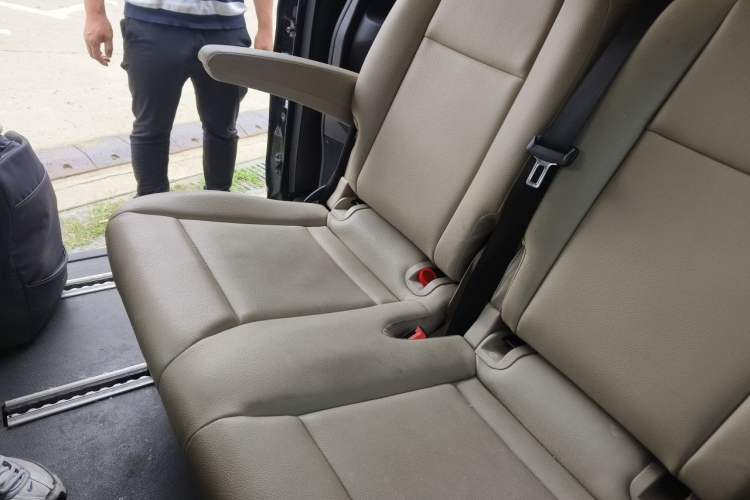 Used Mercedes-Benz Vito 2020 2.0T Elite Version 9 Seats Left Rear Seat