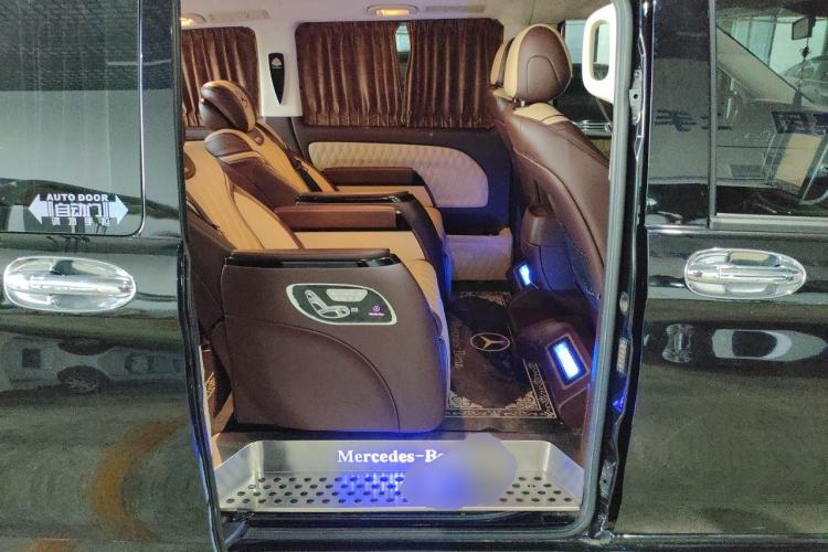Used Mercedes-Benz Vito 2020 2.0T Elite Version 7 Seats Left Rear Seat