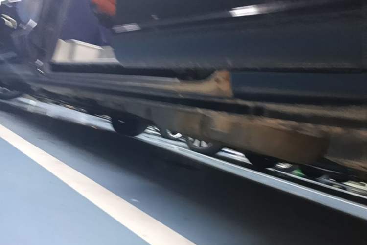 Used Mercedes-Benz Vito 2020 2.0T Business Version 7 Seats Left Side Sill