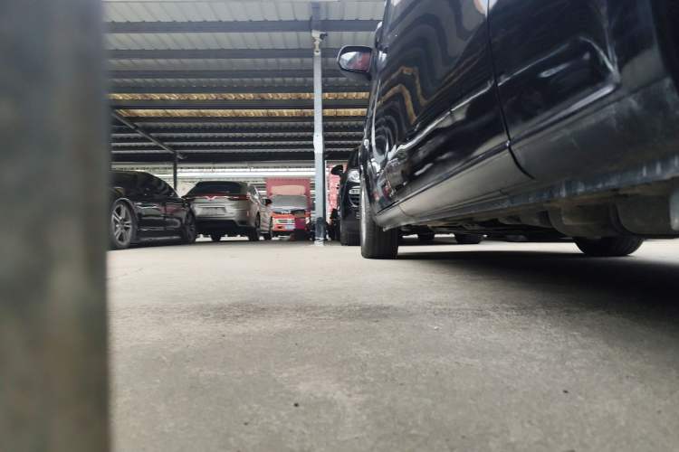 Used Mercedes-Benz Vito 2020 2.0T Business Version 7 Seats Left Side Sill