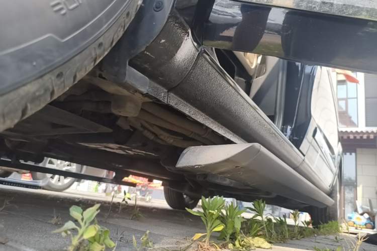 Used Mercedes-Benz Vito 2020 2.0T Elite Version 7 Seats Left Side Sill