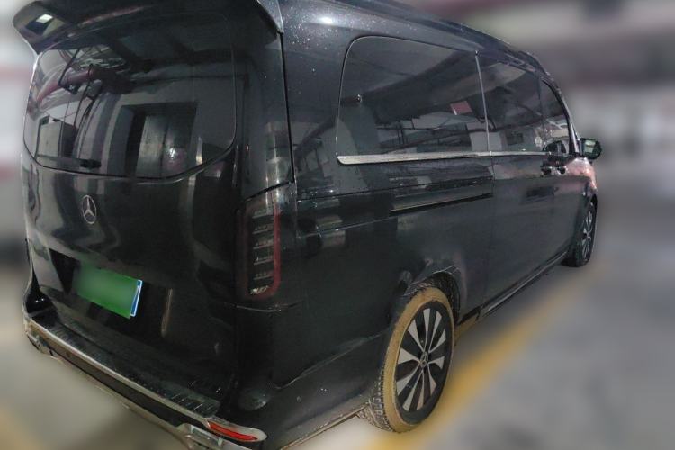 Used Mercedes-Benz Vito 2020 2.0T Elite Version 7 Seats Rear Right 45 Deg