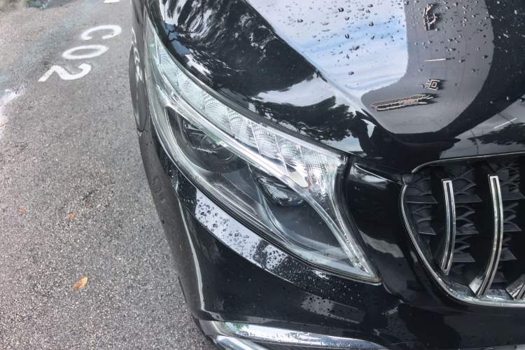Used Mercedes-Benz Vito 2020 2.0T Elite Version 7 Seats Right Front Headlight