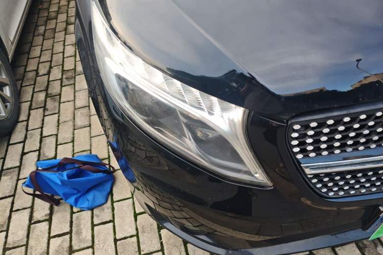 Used Mercedes-Benz Vito 2020 2.0T Elite Version 7 Seats Right Front Headlight