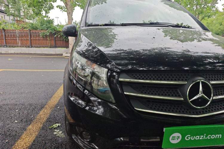 Used Mercedes-Benz Vito 2020 2.0T Elite Version 7 Seats Right Front Headlight