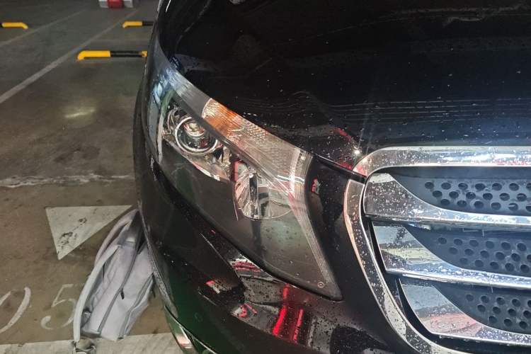 Used Mercedes-Benz Vito 2020 2.0T Business Version 7 Seats Right Front Headlight