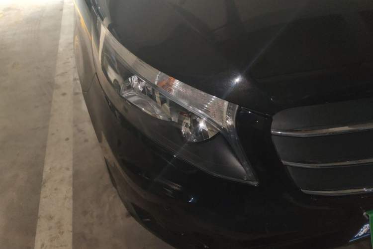 Used Mercedes-Benz Vito 2020 2.0T Business Version 7 Seats Right Front Headlight