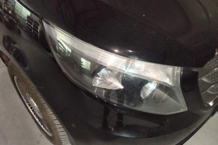 Used Mercedes-Benz Vito 2020 2.0T Business Version 7 Seats Right Front Headlight