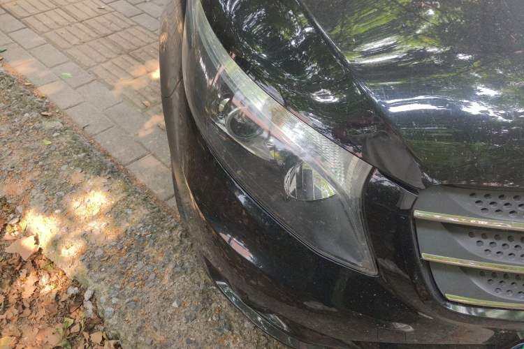 Used Mercedes-Benz Vito 2020 2.0T Elite Version 7 Seats Right Front Headlight