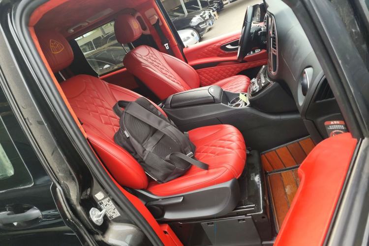 Used Mercedes-Benz Vito 2020 2.0T Business Version 7 Seats Right Front Seat
