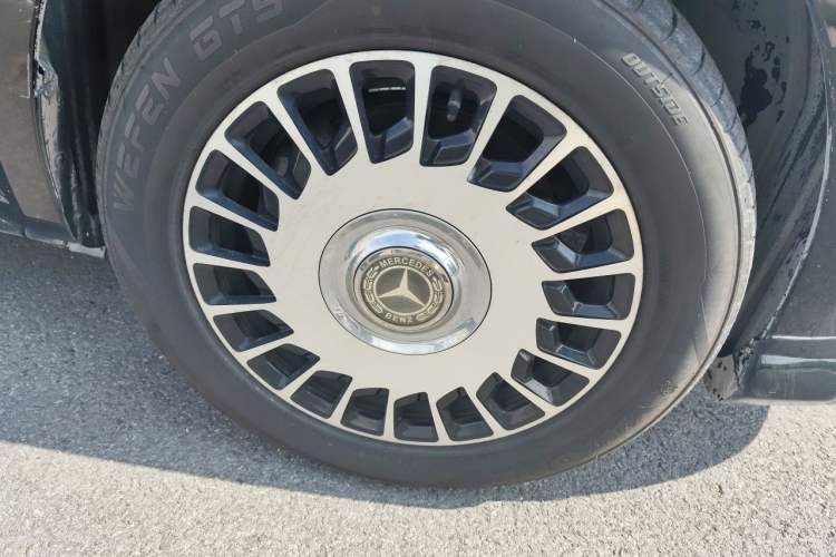 Used Mercedes-Benz Vito 2020 2.0T Elite Version 7 Seats Right Front Wheel Hub