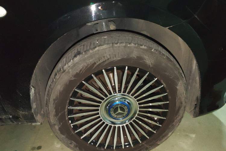 Used Mercedes-Benz Vito 2020 2.0T Business Version 7 Seats Right Front Wheel Hub