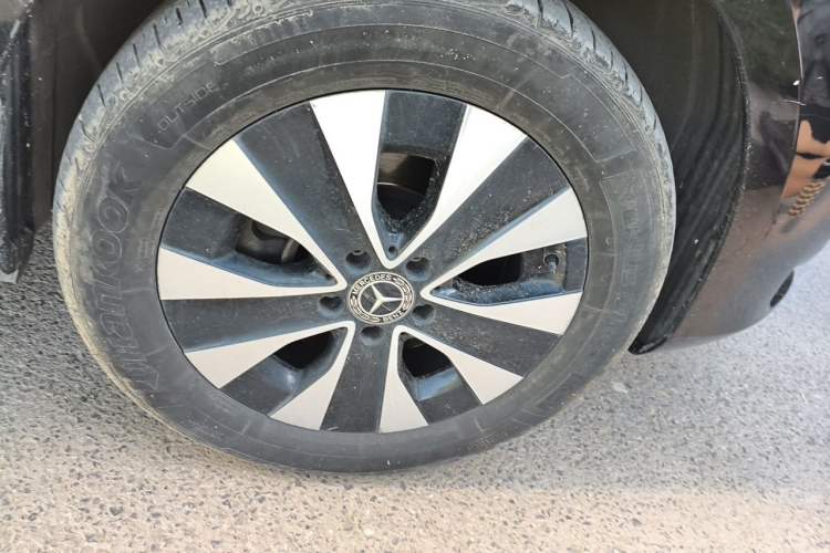 Used Mercedes-Benz Vito 2020 2.0T Business Version 9 Seats Right Front Wheel Hub