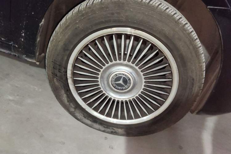 Used Mercedes-Benz Vito 2020 2.0T Business Version 7 Seats Right Front Wheel Hub