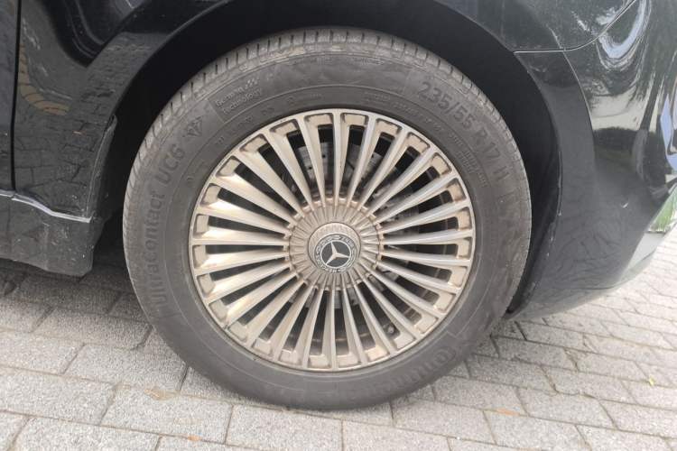 Used Mercedes-Benz Vito 2020 2.0T Business Version 7 Seats Right Front Wheel Hub