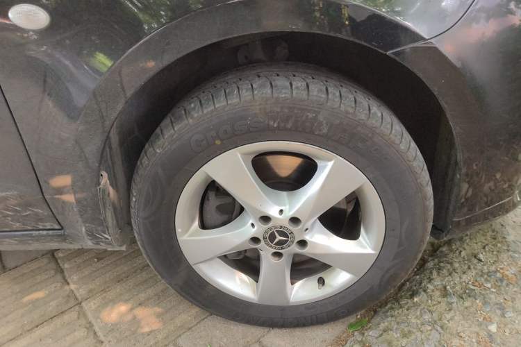 Used Mercedes-Benz Vito 2020 2.0T Elite Version 7 Seats Right Front Wheel Hub