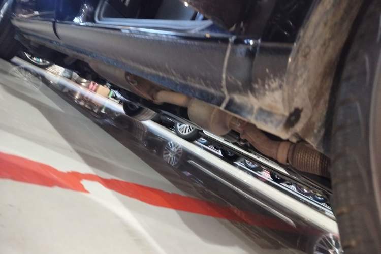 Used Mercedes-Benz Vito 2020 2.0T Business Version 7 Seats Right Side Sill