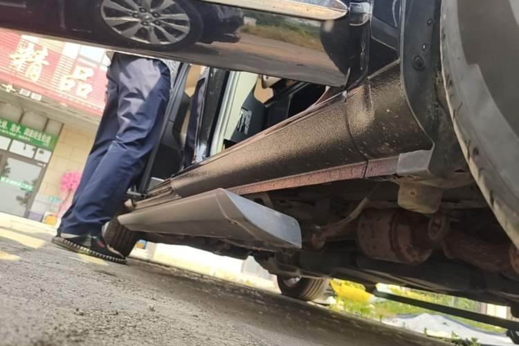Used Mercedes-Benz Vito 2020 2.0T Elite Version 7 Seats Right Side Sill
