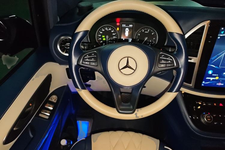 Used Mercedes-Benz Vito 2020 2.0T Business Version 7 Seats Steering Wheel