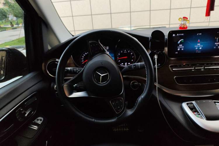 Used Mercedes-Benz Vito 2020 2.0T Business Version 7 Seats Steering Wheel