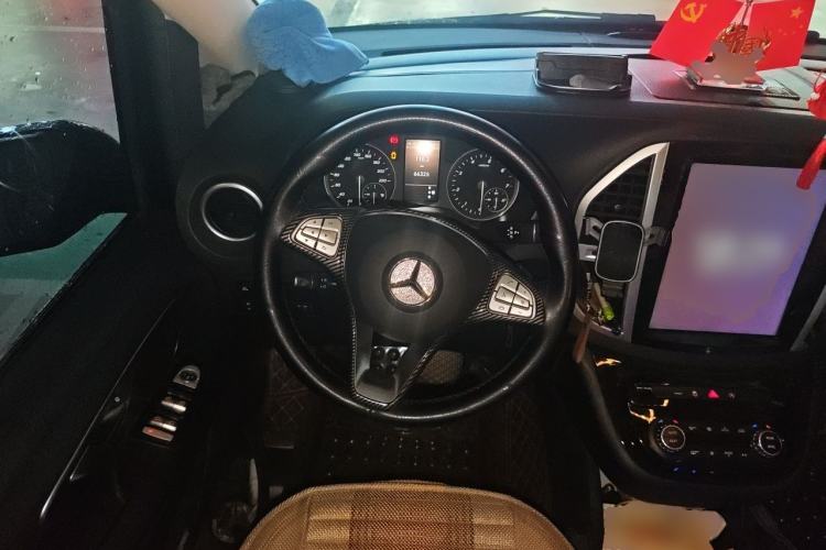 Used Mercedes-Benz Vito 2020 2.0T Business Version 7 Seats Steering Wheel