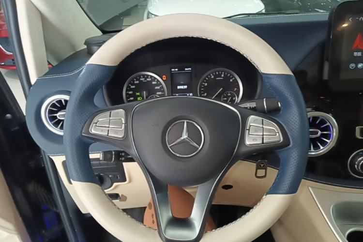 Used Mercedes-Benz Vito 2020 2.0T Business Version 7 Seats Steering Wheel