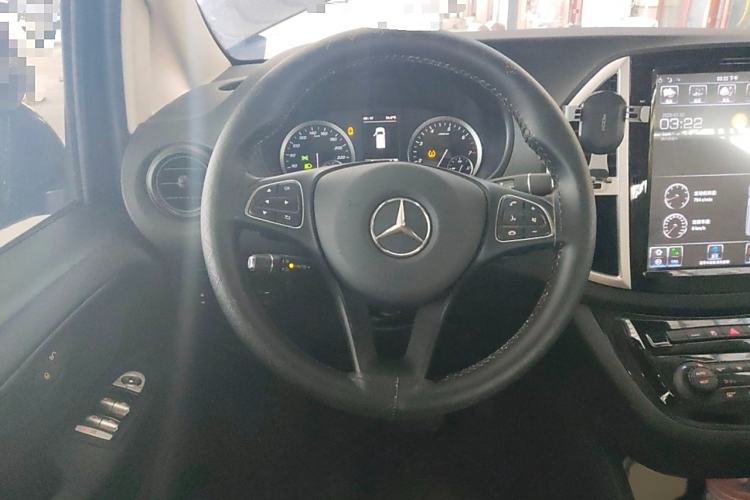 Used Mercedes-Benz Vito 2020 2.0T Elite Version 7 Seats Steering Wheel