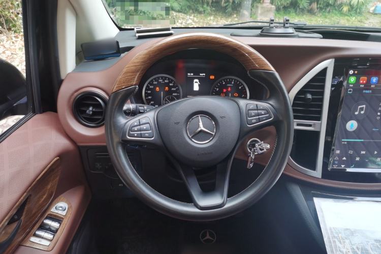 Used Mercedes-Benz Vito 2020 2.0T Elite Version 7 Seats Steering Wheel