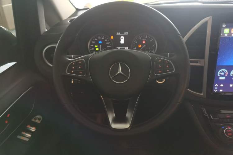 Used Mercedes-Benz Vito 2020 2.0T Business Version 7 Seats Steering Wheel