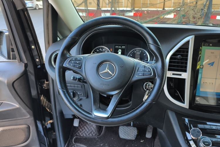 Used Mercedes-Benz Vito 2020 2.0T Business Version 9 Seats Steering Wheel