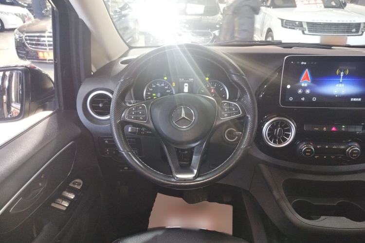 Used Mercedes-Benz Vito 2020 2.0T Business Version 7 Seats Steering Wheel