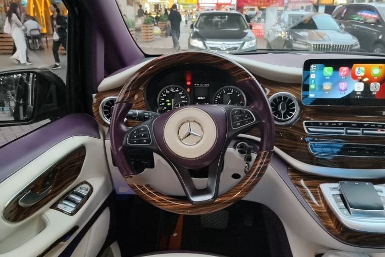 Used Mercedes-Benz Vito 2020 2.0T Business Version 7 Seats Steering Wheel