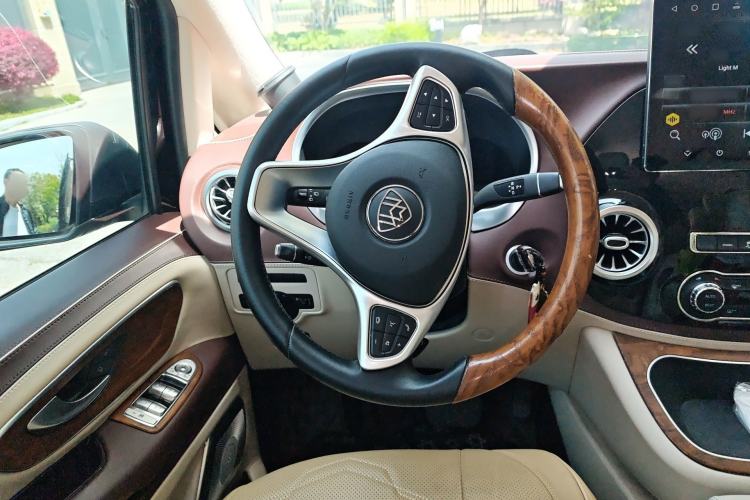 Used Mercedes-Benz Vito 2020 2.0T Business Version 7 Seats Steering Wheel