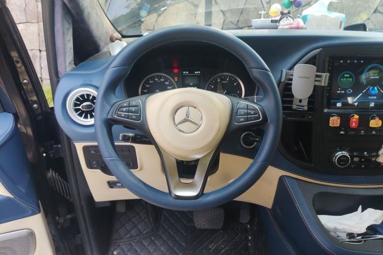 Used Mercedes-Benz Vito 2020 2.0T Business Version 7 Seats Steering Wheel
