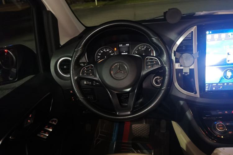 Used Mercedes-Benz Vito 2020 2.0T Business Version 7 Seats Steering Wheel