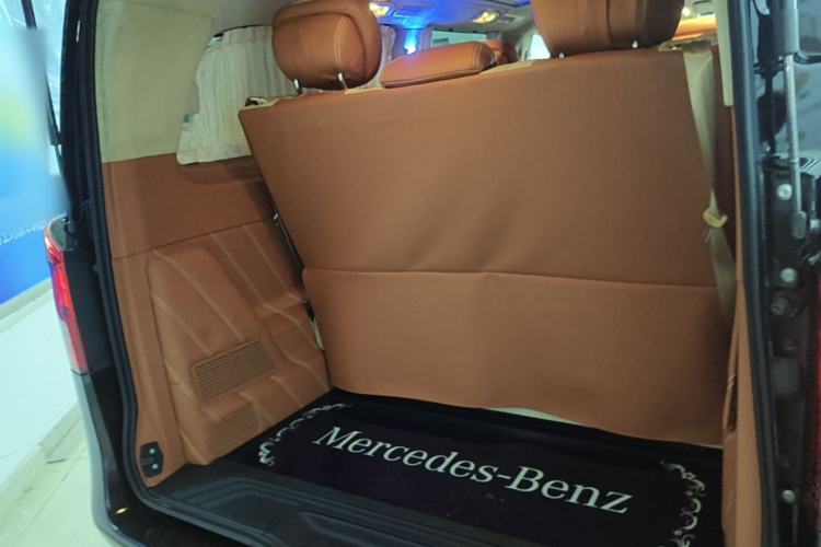 Used Mercedes-Benz Vito 2020 2.0T Elite Version 7 Seats Trunk