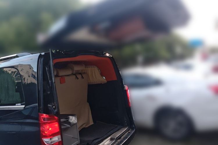 Used Mercedes-Benz Vito 2020 2.0T Elite Version 7 Seats Trunk