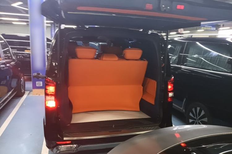 Used Mercedes-Benz Vito 2020 2.0T Business Version 7 Seats Trunk