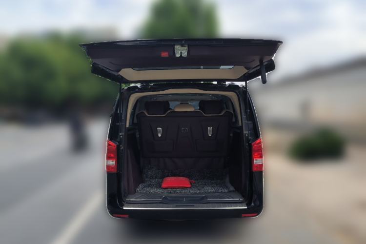 Used Mercedes-Benz Vito 2020 2.0T Elite Version 7 Seats Trunk