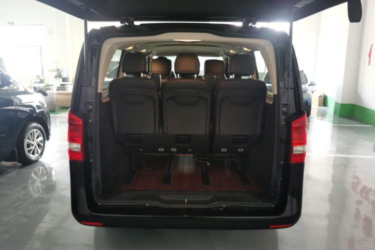 Used Mercedes-Benz Vito 2020 2.0T Business Version 7 Seats Trunk