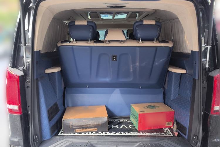 Used Mercedes-Benz Vito 2020 2.0T Business Version 7 Seats Trunk
