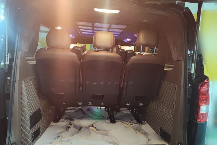 Used Mercedes-Benz Vito 2020 2.0T Elite Version 7 Seats Trunk