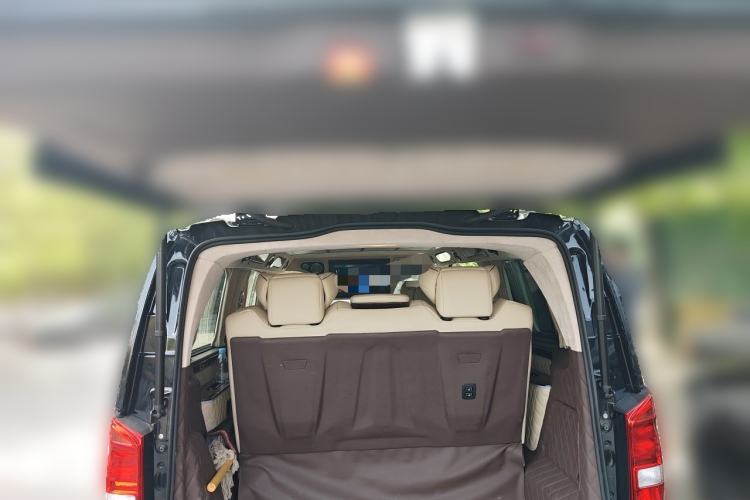 Used Mercedes-Benz Vito 2020 2.0T Elite Version 7 Seats Trunk