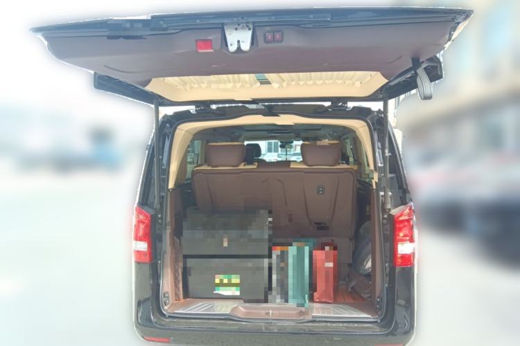 Used Mercedes-Benz Vito 2020 2.0T Elite Version 7 Seats Trunk