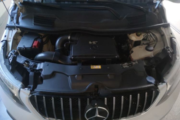 Used Mercedes-Benz Vito 2020 2.0T Business Version 7 Seats Engine Bay