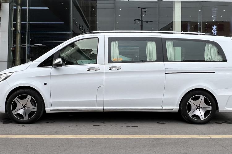 Used Mercedes-Benz Vito 2020 2.0T Business Version 7 Seats Exterior 2