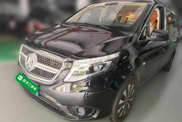 Ojetý Mercedes-Benz Vito 2021 2.0T Business Version 7 Seats